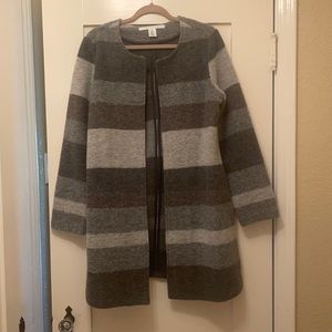 Multi Grey Long open jacket with pockets.